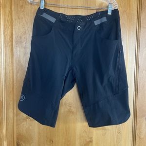 Backcountry Empire Bike Short ..Sz Small.. Color Black